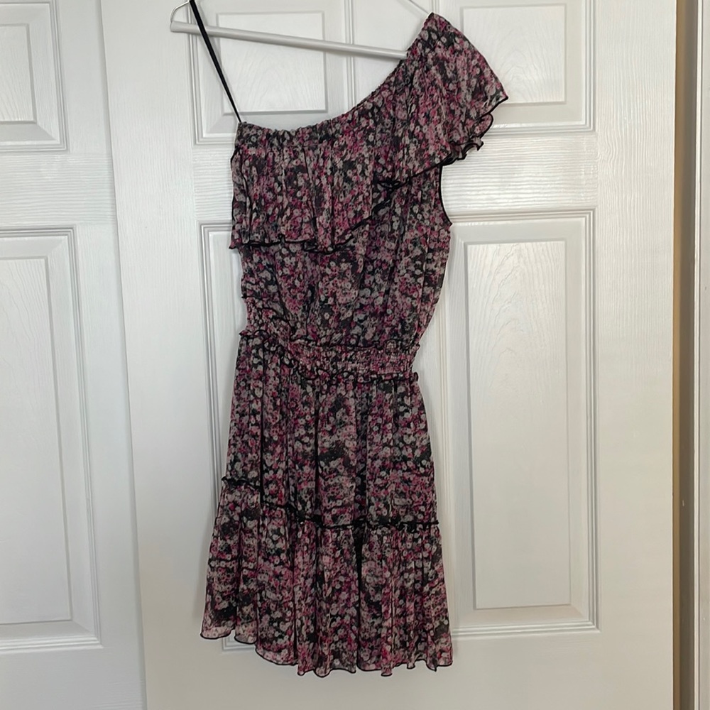 One shoulder knee length dress